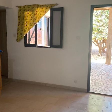 Petite Maison En Bord De Mer Palmarin Nguedj Bagian luar foto