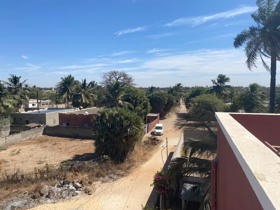 Petite Maison En Bord De Mer Palmarin Nguedj Bagian luar foto