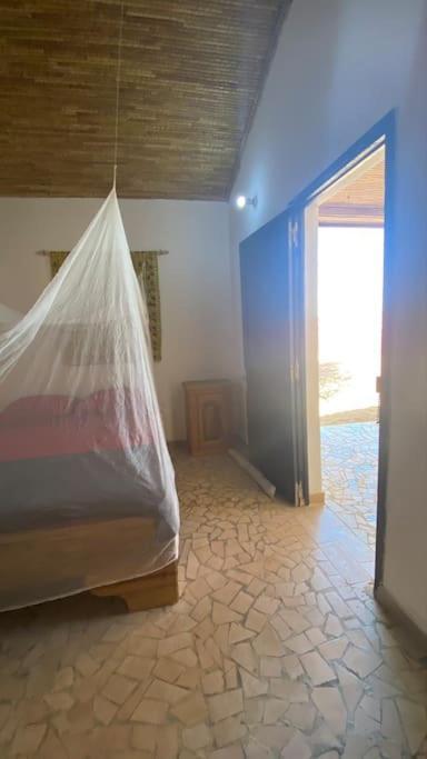 Petite Maison En Bord De Mer Palmarin Nguedj Bagian luar foto